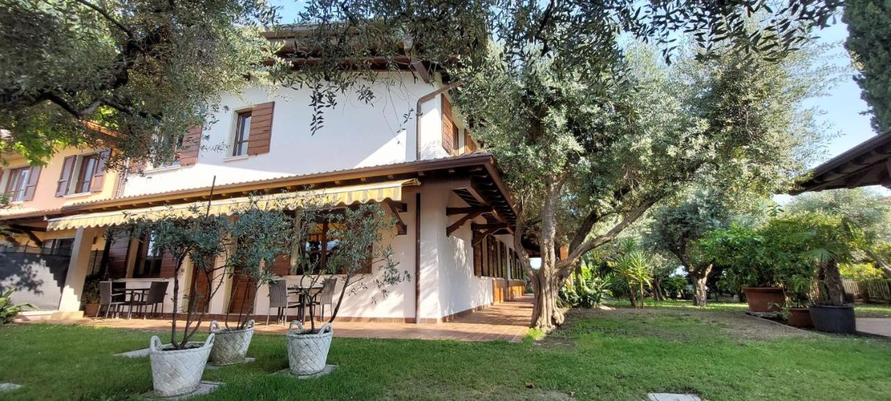 Elisa Holidays Puegnago Exterior foto